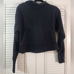 Black stonewash cropped hoodie with thumbholes XS